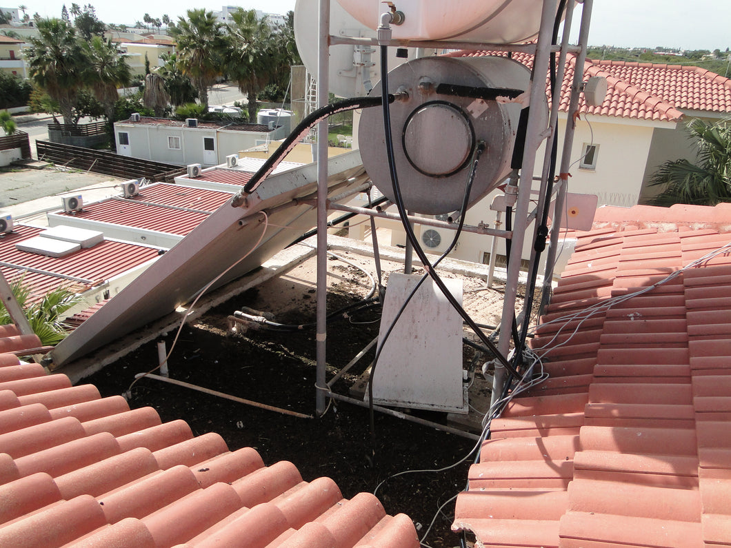 Cleaning Of Pigeon Droppings or Sparrow Mess And Guano On Roof or Balcony